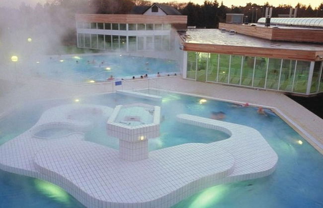 Lodge by the Lake in Arcen With Water Terrace - Photo 10