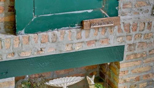 The Village Inn by Dakota Gal Digs - Foto 3