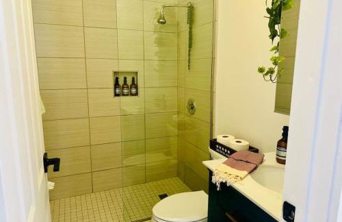 Cozy Casita by Jungle House Downtown & Short North Free Parking 5 800 Reviews Near Convention Center & Nationwide Arena & Ohio State Walk to High Street - Foto 7