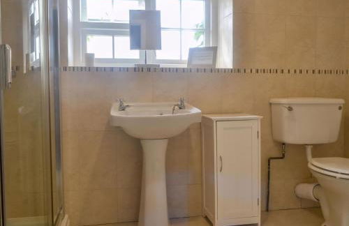 East Monkton Farm Cottage - Photo 15