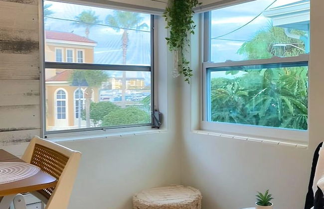 Cute 1940 Boutique Studio Condo by RedAwning - Foto 7