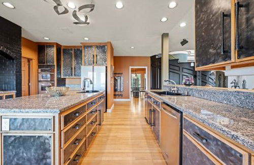 Vista De Lago Retreat Luxury Mansion with Pool and Theater - Foto 61