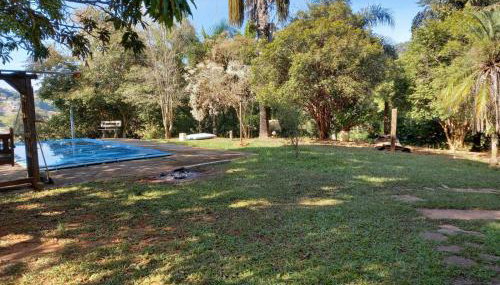 Casa de campo serrana, alegre e com piscina - Foto 3, Garden, Garden view