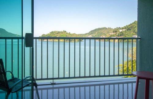 Venha curtir essa maravilha! Frente para o mar! - Foto 16