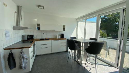 Wohnung mit 2 Einzelzimmer gemeinsamer Küchen/Bad/Balkon-Nutzung - Foto 2