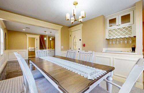 Steps to Holyoke Medical Center! Remote-Work Hub - Foto 11