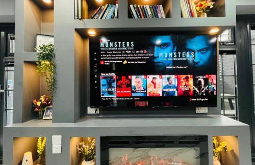 Urban Escape 4BedRoom House- With Free private Parking - Birmingham City - Foto 60