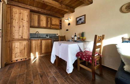 MCX Vacation Rental - MAISON LOZ duplex in typical village in Valtournenche with modern comforts just 2 minutes from the cable cars! - Foto 8