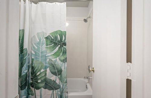 12D- In-unit Washer & Dryer - Free Parking - Fast Wi-Fi - Foto 9