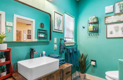 Stockyards 5 mins, New, Sleeps 8 Cedar House, TCU - Foto 4