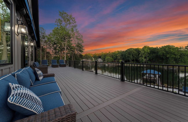 Gray Fox Lodge by Avantstay Waterslide Pool, Theater Sleeps 21 - Foto 54