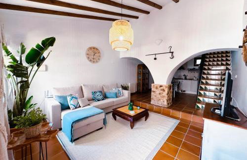 MASÍA de SAN JUAN CASA NÚMERO 15 en Castillo con piscina, Aire Acondicionado y terraza privada - Photo 7