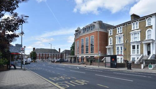 The Cosy Cove - Photo 5