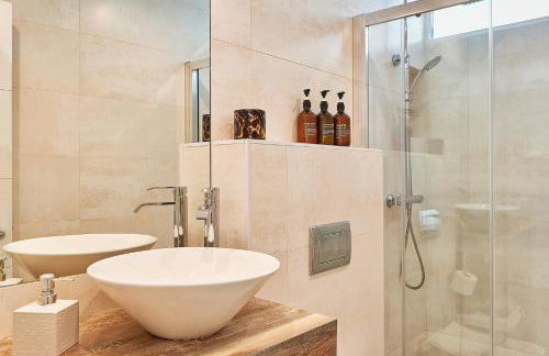 Suite Deluxe Face Mer Apart Malaga - Photo 20