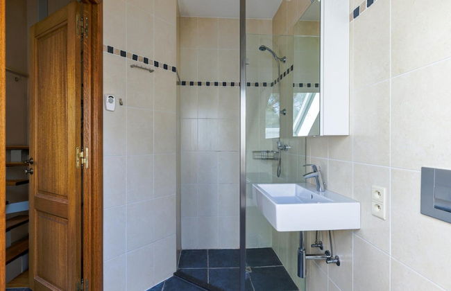 Cozy Studio in a 16th Century Castle - Photo 19