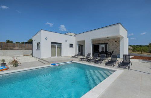 Brand new Villa Leny with heated pool - Foto 2