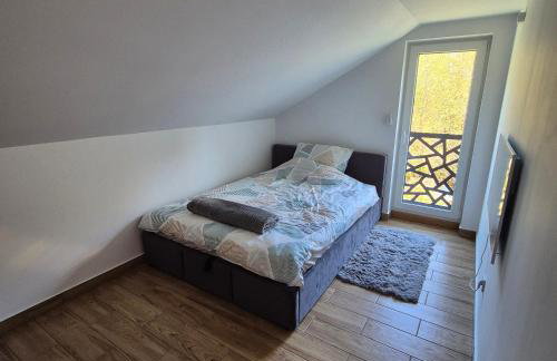 Dom pod lasem - Photo 8