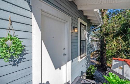 Jungle Themed Apt. Close to Coffee, Food + Shops! - Foto 19