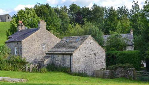 Fawber Cottage - Photo 2