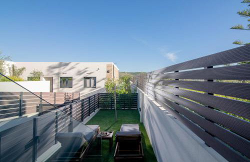 Anantia Luxury Maisonette - Scenic View - Photo 13