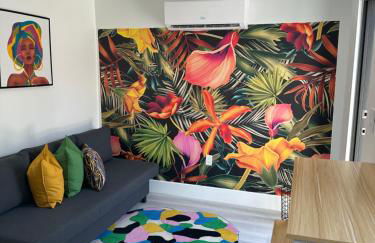 5 Star Feel in Miami Prime Location - Photo 1