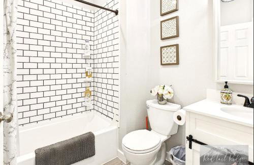 Boho Revival Modern Glam with AC in Downtown Albany - Foto 31