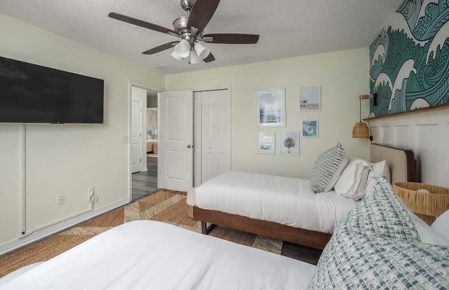 Fun Airy Florida Vacation Home With Private Pool - Photo 29