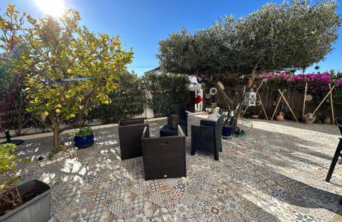 Bonito apartamento con gran terraza y piscina comunitaria AV-08 - Foto 45