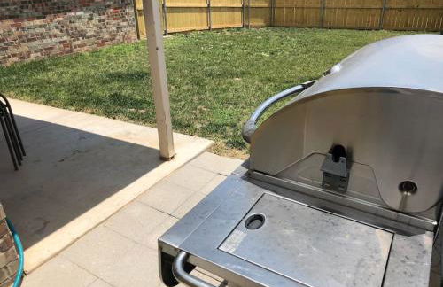 McKinley House - Gym, Garage and Fenced Yard - Photo 8