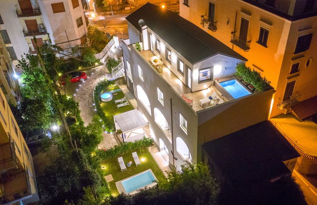 Luxury Apartment with Penthouse and Pool - Photo 49