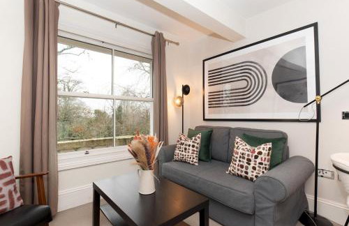 Stunning 1 BR Surbiton with views, near station - Pass the Keys - Foto 19