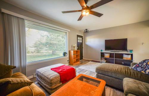 Peaceful Retreat with Yard 2 Mi to Pewaukee Lake! - Foto 6