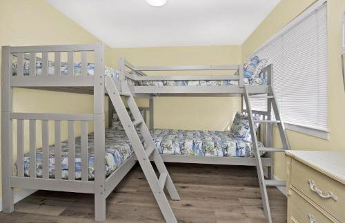 Sandy Feet Retreat -- Lakefront Retreat With Sand Volleyball Court! - Foto 22