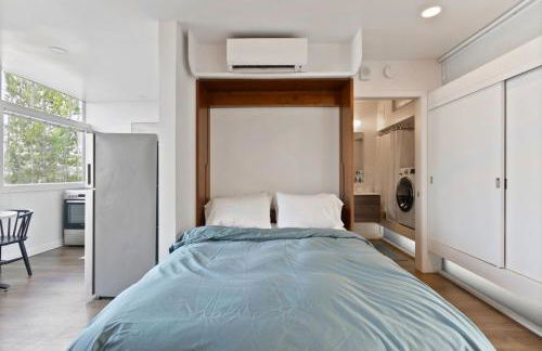 Midcentury Stay w Free Parking - Foto 3