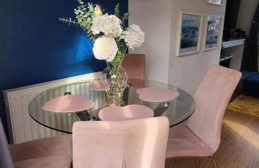 The Heart - Cosy 3 bedroom house with double driveway and Garden in Manchester - Foto 80