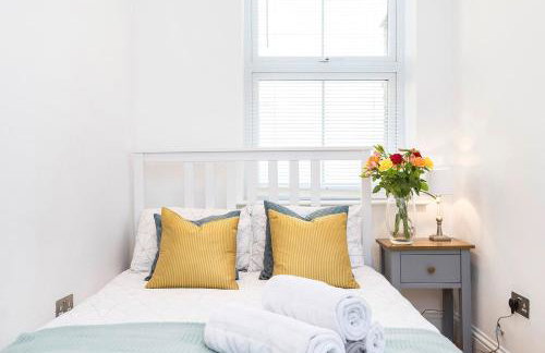 Stylish 2 Bed Apartment-Zone 2 - 10 Minutes to the heart of London- sleeps up 8 - Foto 8