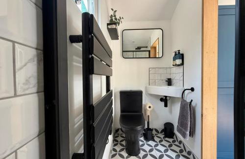 Luxury Shepherds Hut With Wood Fired Hot Tub - Foto 12