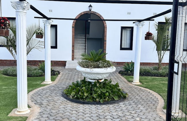 The Residence - Foto 12