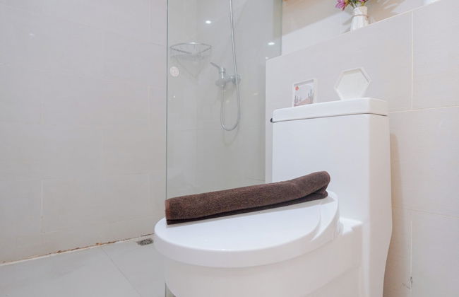 Homey And Comfortable Studio Apartment At Daan Mogot City - Photo 19