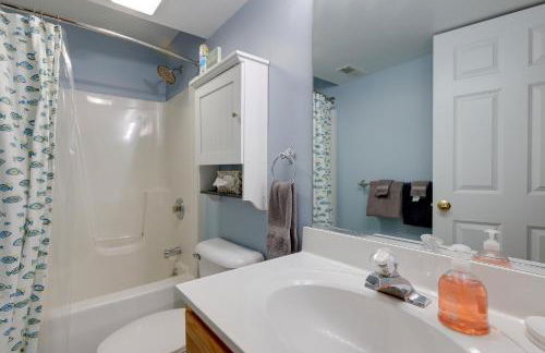 Manistee Retreat about 30 Mi to Crystal Mountain! - Foto 17