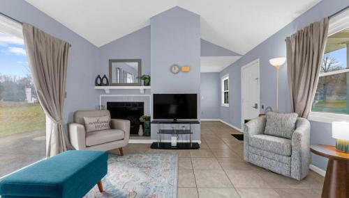 Willow Haven 2BR Cozy Retreat, Close to Hartford - Foto 3