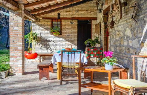 4 Bedroom Beautiful Home In Acqualagna - Foto 3