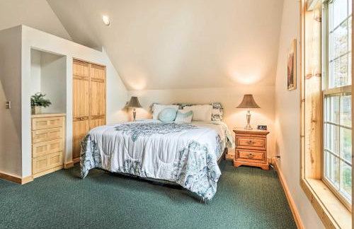 Chalet at Running Y Resort with Wraparound Deck! - Foto 15