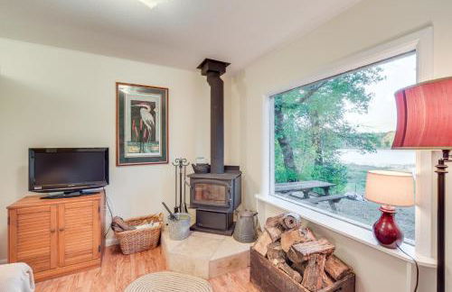 Secluded Lakefront Gem on 300 Acres in Webster - Foto 4