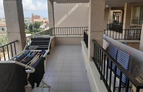 50 m de la plage! Proche du centre ville! Piscine! Vue sur mer et montagnes! Wifi! 2 vélos à disposition! - Photo 34