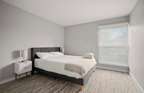 Peaceful & Trendy Unit Near Attractions - Foto 7