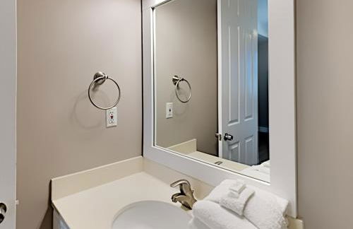 Regency Isle by Southern Vacation Rentals - Photo 16