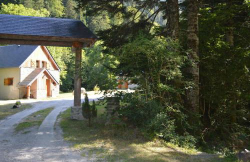 Grand chalet proche St Lary Soulan - tout inclus wifi linge et ménage - Foto 4