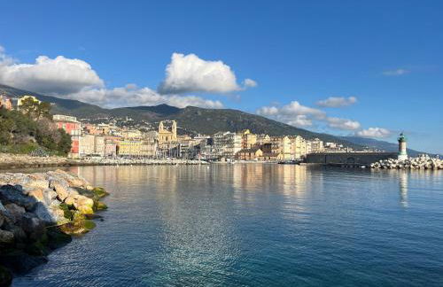 RDC maison de maitre pour 6 personnes avec piscine et jacuzzi - Photo 26