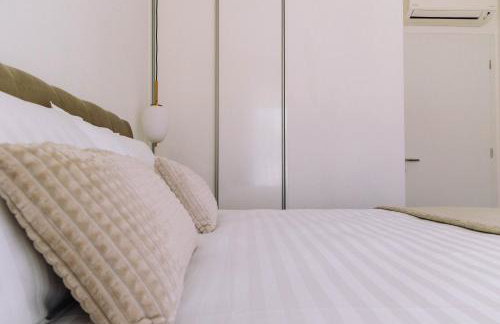 Brand New & Comfort Apartment L & L ,free parking + close to beach - Photo 6